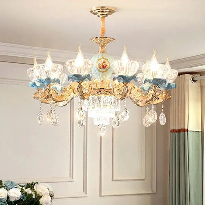 lustre en cristal moderne avec éclairage suspendu en métal.