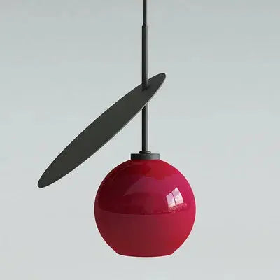 suspension lumineuse cerise originale pour décoration intérieure.