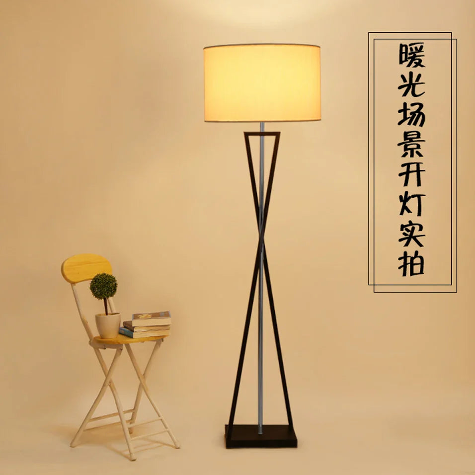 lampadaire led en tissu de fer nordique pour intérieur moderne.