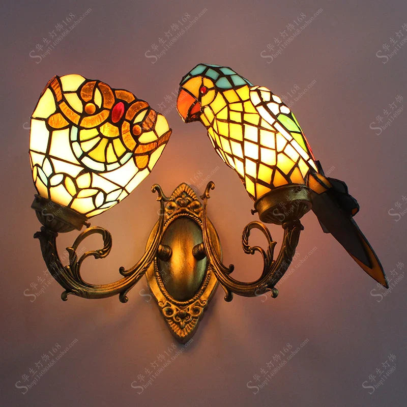 lampe de chevet perroquet design créatif en verre teinté.