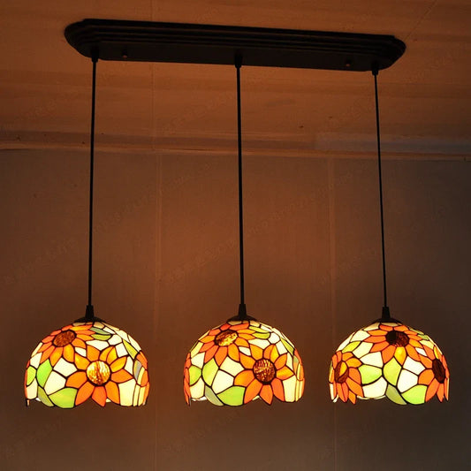 lustre en vitrail tournesols style nordique pour éclairage moderne.