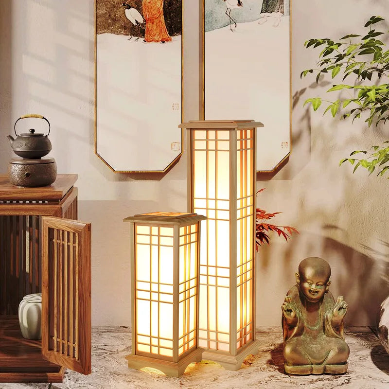 lampadaire japonais en bois pour un éclairage décoratif intérieur.