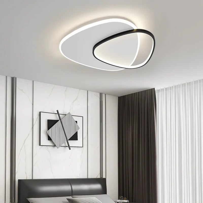 plafonnier led carré moderne avec télécommande pour décoration intérieure.