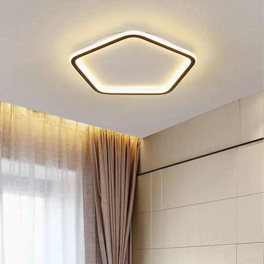 plafonnier led moderne pour décoration d'intérieur élégante.