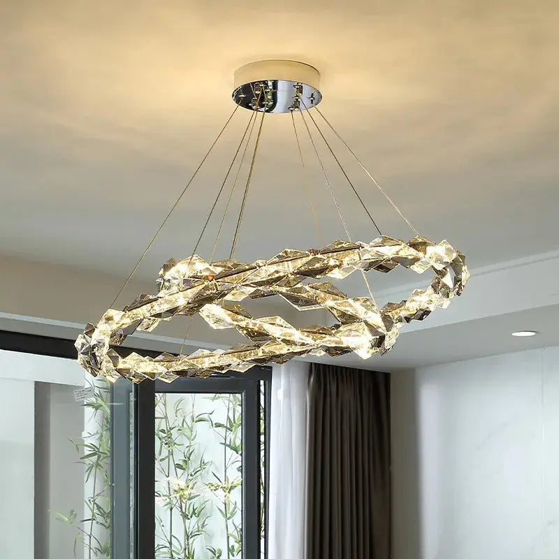 lustre moderne en cristal pour ambiance élégante et minimaliste.