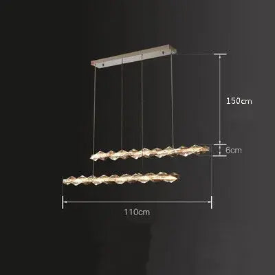 lustre moderne en cristal pour ambiance élégante et minimaliste.