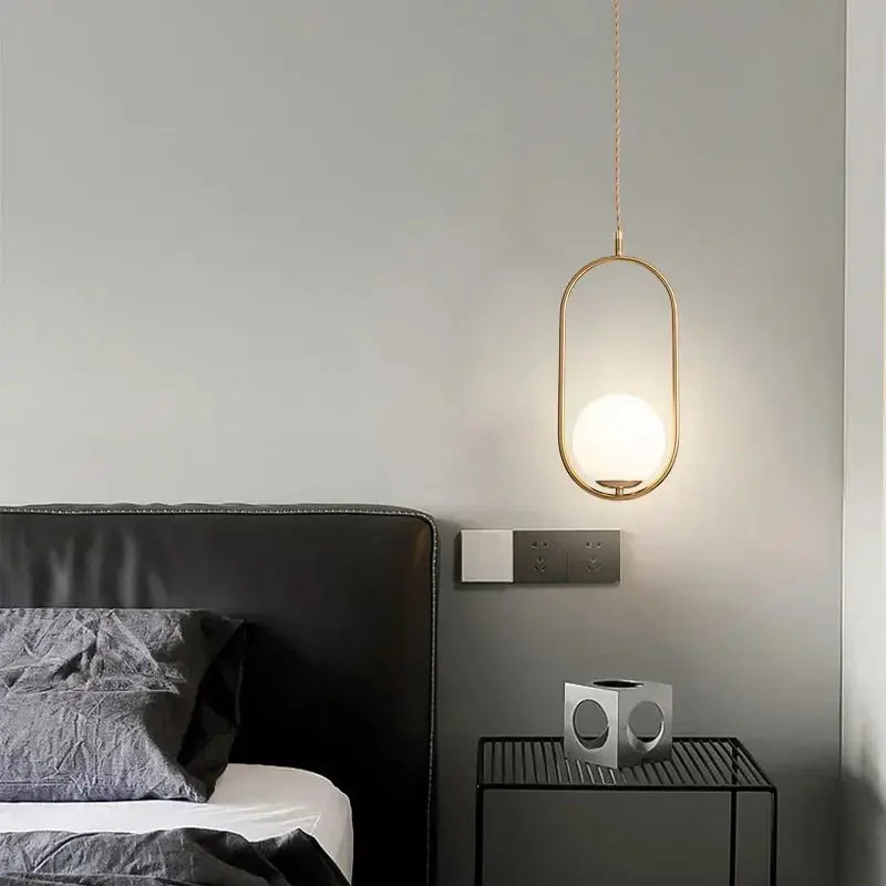 lampe LED suspendue.