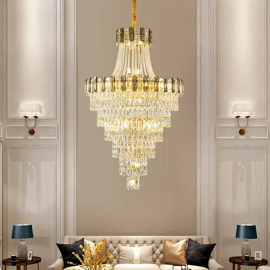 lustre en cristal design contemporain pour intérieur élégant.