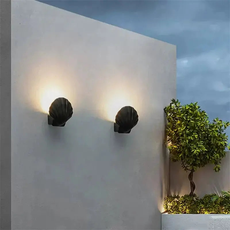 applique murale led design moderne étanche pour extérieur jardin.